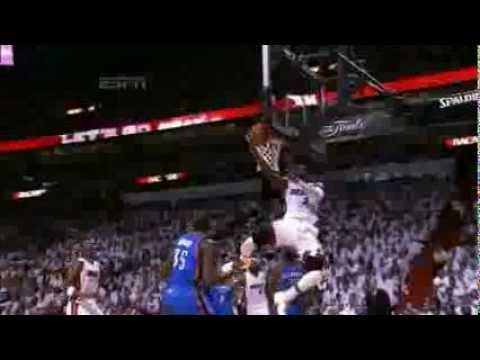 Dwyane Wade`s Athletic Reverse Layup