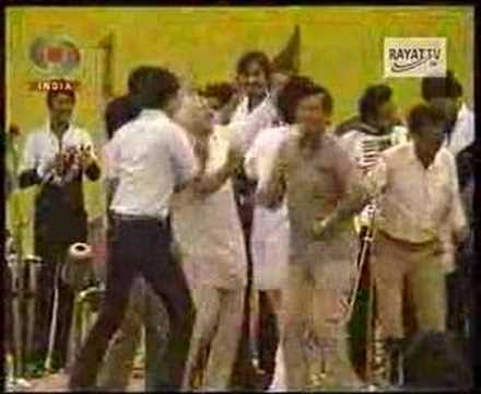 Kishore Kumar live