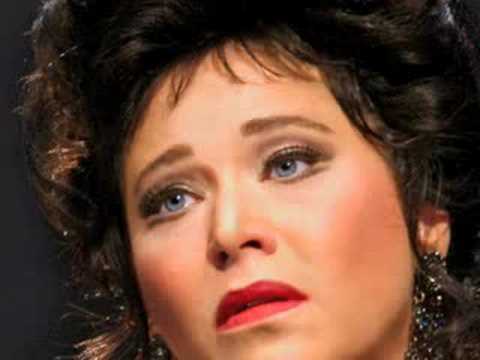 Elizabeth Blancke-Biggs & Placido Domingo sing Fedora pt. 1 -