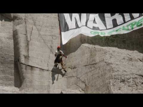 Obama on Mt Rushmore? Greenpeace Banner Calls for Global Warming Leadership