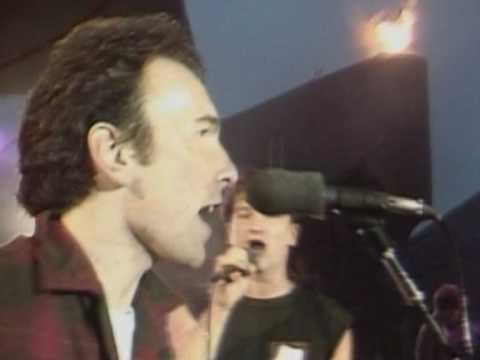 U2 - Sunday Bloody Sunday