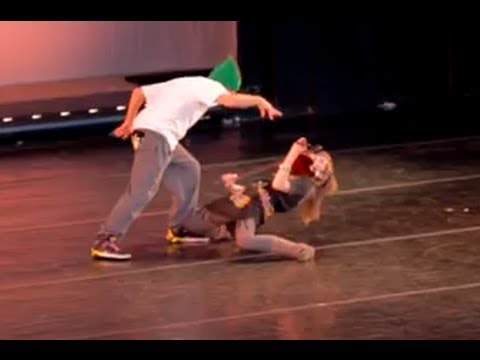 Lindsey Stirling Duet - Live dance