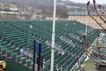 Temporary seating in 2006 the Rugby Football Union (RFU) stated that by 2010 all Guinness Premiership rugby clubs would need a spectator capacity of at least 15,000, at a time when the Rec's capacity was 10,300.