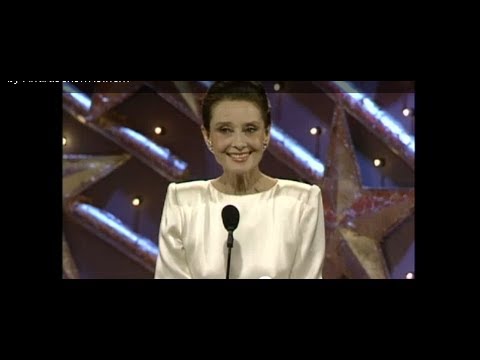 Audrey Hepburn Wins Cecil B. Demille Award - Golden Globes 1990