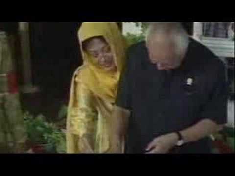 Former Indonesian ruler Suharto dies - 27 Jan 08