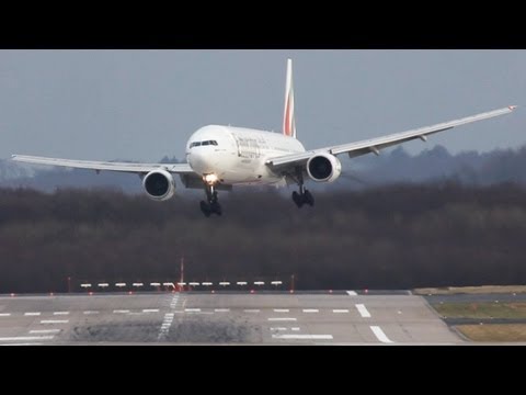 Crosswind Landings during a storm at Düsseldorf B777,767757 A330 Sturm Andrea, (watch in HD)