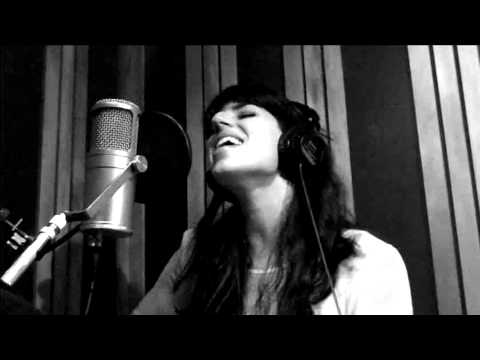 Brooke Fraser - Something in the Water (acoustic at The Edge)