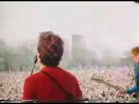 The Clash - White Riot Live (1978 Victoria Park London)