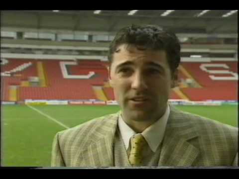 Dean Saunders throws the ball against the keeper