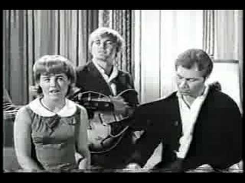 PATTY DUKE Sings FUNNY LITTLE BUTTERFLIES on her show 1965