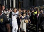 Secretary-General Takes Part in London Summer Olympics Torch Run