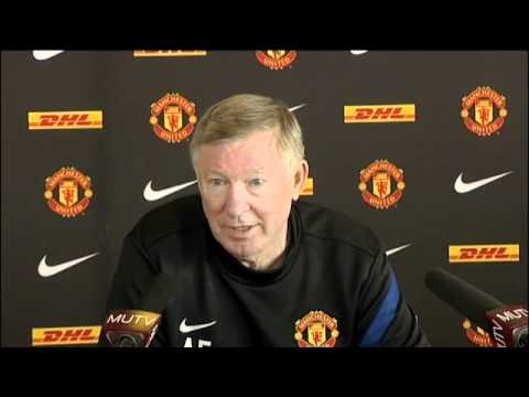 Alex Ferguson reacts angrily to Vieira criticism of Paul Scholes signing | Premier League