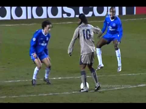 Ronaldinho Amazing Goal vs Chelsea 08/03/2005 Full HD Video