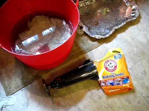 Cleaning silver with baking soda and aluminum foil (and hot water!)