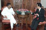 The Vice Minister for International Affairs, Ministry of Economy, Trade and Industry (METI) of Japan, Mr. Hiroyuki Ishige meeting the Union Minister of Commerce and Industry, Shri Anand Sharma, in New Delhi on July 13, 2009.