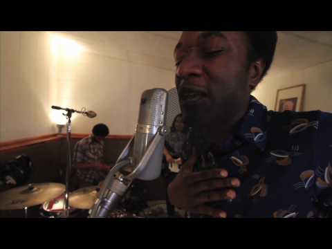 Aloe Blacc - I Need a Dollar (Live in Studio)