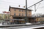 Moosach station, Between 1966 and 1972, the stations of Freising, Neufahrn, Lohhof, Feldmoching and Moosach and the halts of Pulling, Eching and Fasanerie were rebuilt with 76 cm high platforms and the tracks were adapted for the Munich S-Bahn.