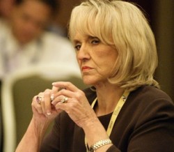 Governor Brewer (R-Real Americuh)