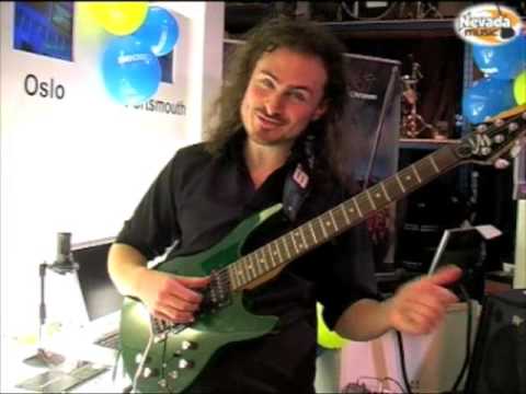 Roland GR20 Guitar Synth Demo - Alex Hutchings @ Nevada Music UK