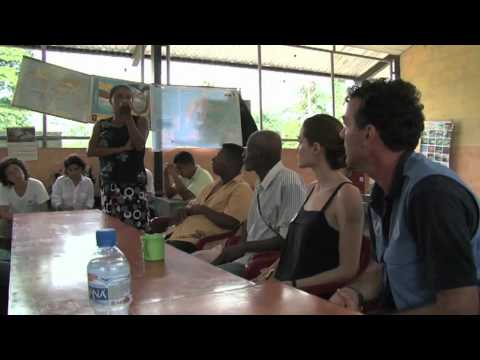 WorldLeadersTV: ANGELINA JOLIE in ECUADOR with REFUGEES (UNHCR)