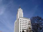 The Lincoln American Tower is a 22 story building located at the corner of North Main and Court streets in Memphis, Tennessee.