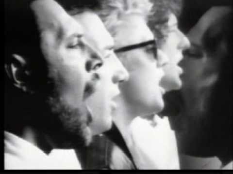 Queen - 'The Show Must Go On' (Music Video)