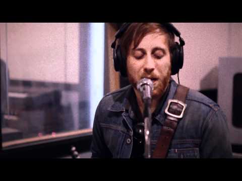 The Black Keys - Gold On The Ceiling [Official Video]