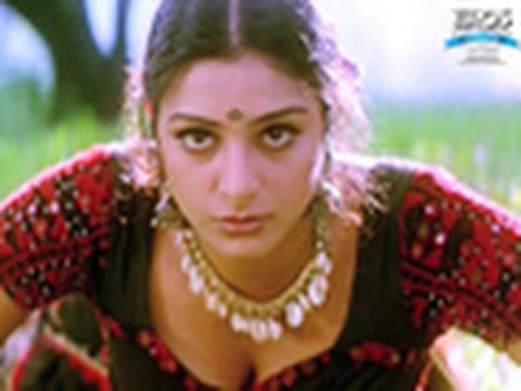 Hot Bollywood actress Tabu is a snake charmer - Prem