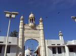 The entrance to the Dargah. The Dargah Sharif is built on a tiny islet located 500 meters from the coast, in the middle of Worli Bay,[6] in the vicinity of Worli.