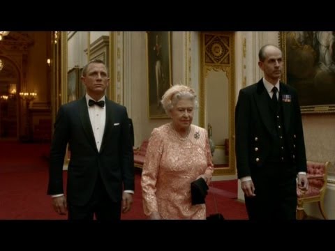 James Bond escorts The Queen to the opening ceremony - London 2012 Olympic Games - BBC