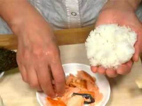 How to Make Onigiri (Japanese Rice Balls) おにぎりの作り方