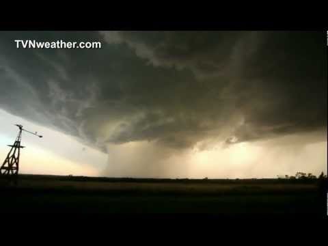 Massive hailstorm and tornado in Oklahoma!