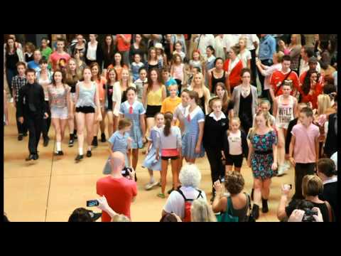 St Patrick's Day Flashmob in Sydney by Tourism Ireland