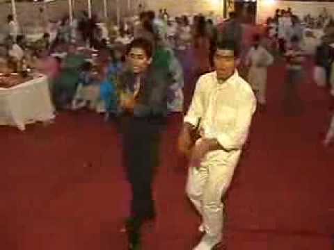 Umar Akmal & Adnan Akmal Dance