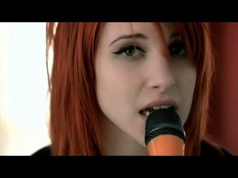 Paramore: That's What You Get [OFFICIAL VIDEO]