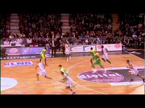 Basketball - France, Pro A : Incredible buzzer beater to win the game