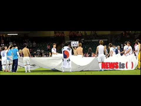 Korean footballers showed political message banned by IOC.