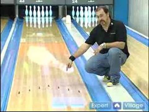 Bowling Lessons for Beginners : How to Use Lane Arrows in Bowling