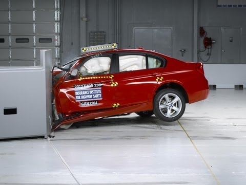 2012 BMW 3 series small overlap test