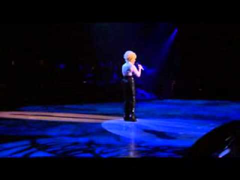 Bette Midler - Wind Beneath My Wings (Live in Las Vegas)