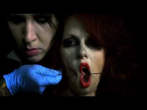 Marilyn Manson - Born Villain