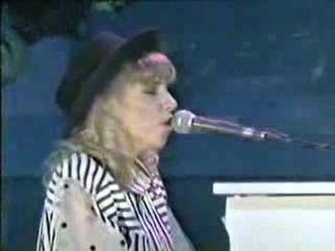 Debbie Gibson Foolish Beat (live concert)