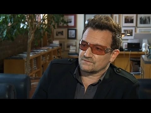 Bono welcomes Aung San Suu Kyi to Dublin