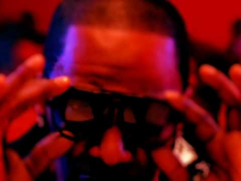 Jamie Foxx featuring T-Pain - Blame It ft. T-Pain