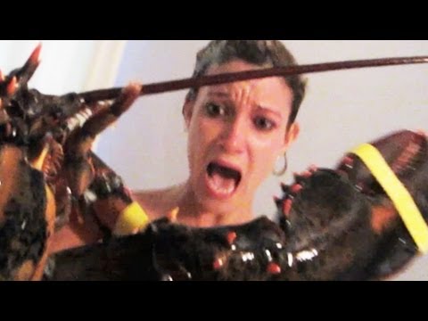 LOBSTER SHOWER PRANK! - PRANKVSPRANK