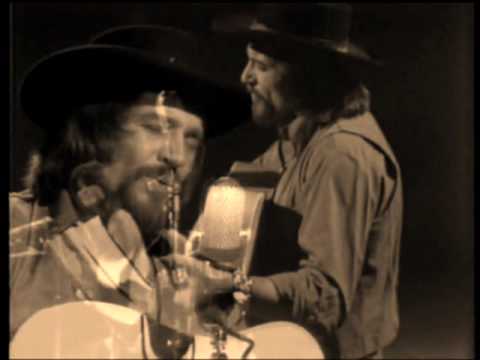 Waylon Jennings (Anita Carter) Rings of Gold