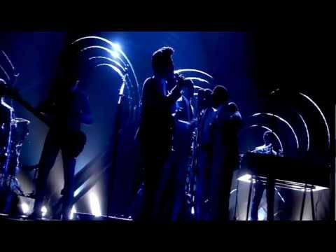 Bruno Mars - Marry You (Live at MTV EMA 2011)