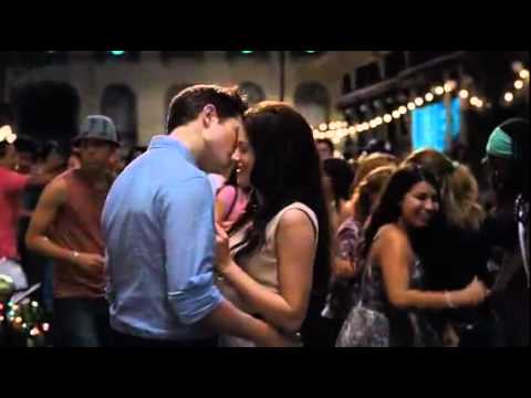 OFFICIAL Breaking Dawn Trailer On MTV Movie Awards (HD) 05.06.2011