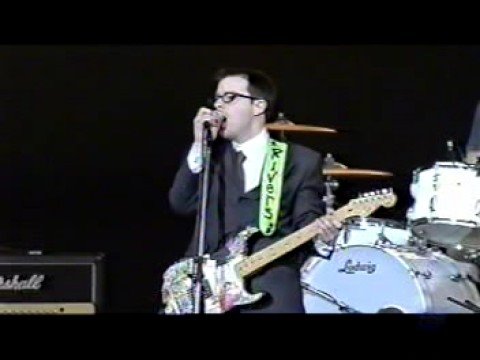 Weezer - Buddy Holly @ Summer Sonic 2002 (Live in Japan)