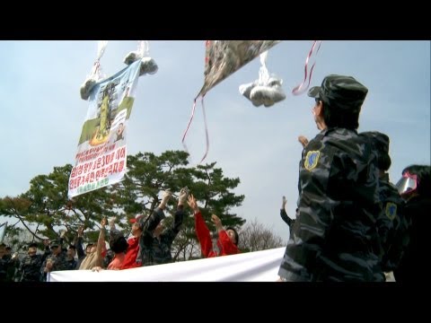 Balloons for Pyongyang - South Korea